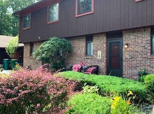 15 Flamingo Dr #1000, Howell, NJ 07731