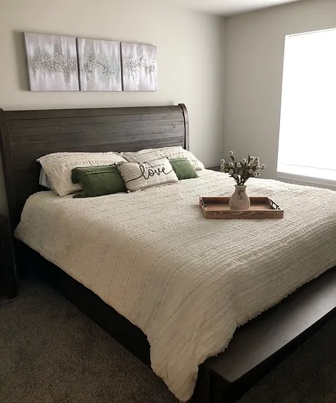 Crestwood Commons Apartments — Photo 14