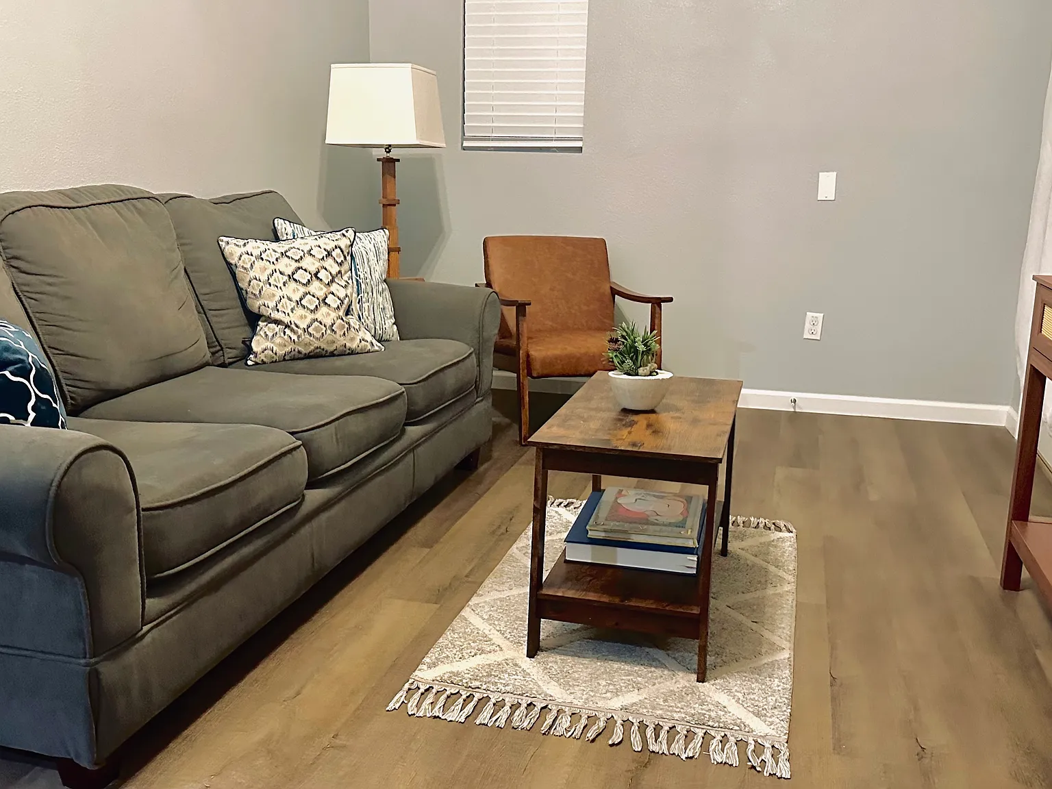 1691 Liv Ct — Photo 3