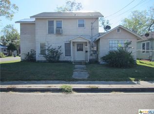 1707 E North St, Victoria, TX 77901
