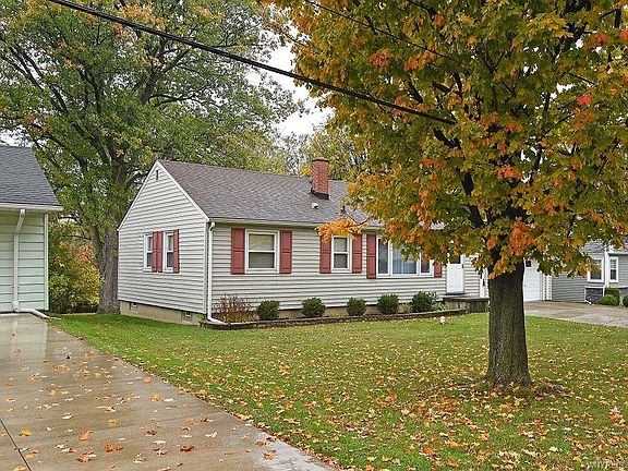 2nd image of 20 Shirley Dr