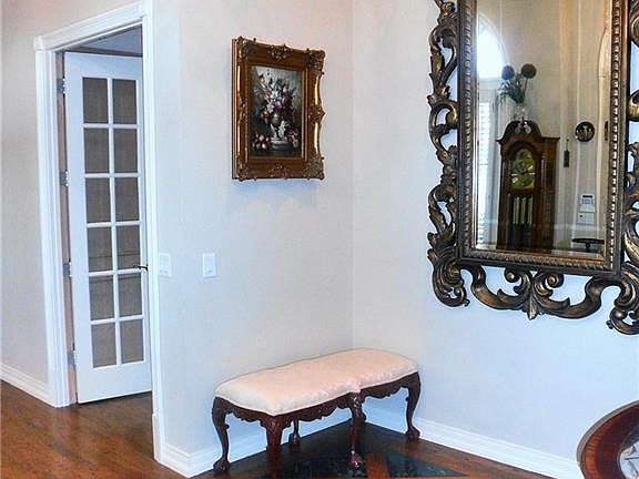 4th image of 4601 Charles Pl