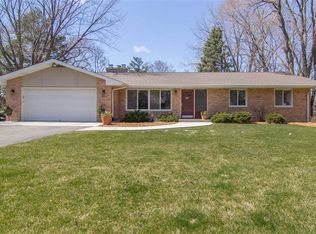 5908 Hansen Rd, Edina, MN 55436