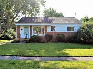 2424 Dillingham Ave, Lansing, MI 48906