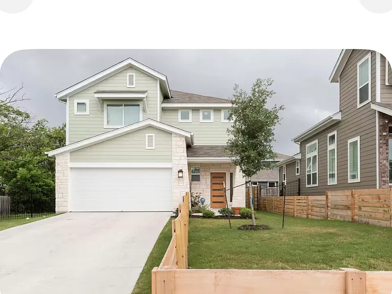 2209 Maxwell Ln — Photo 2