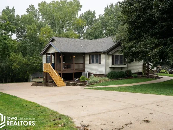 108 Hickory Ln, Coon Rapids, IA 50058