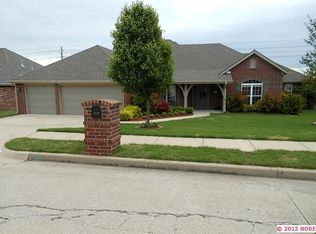 1122 Arbor Dr, Bartlesville, OK 74006