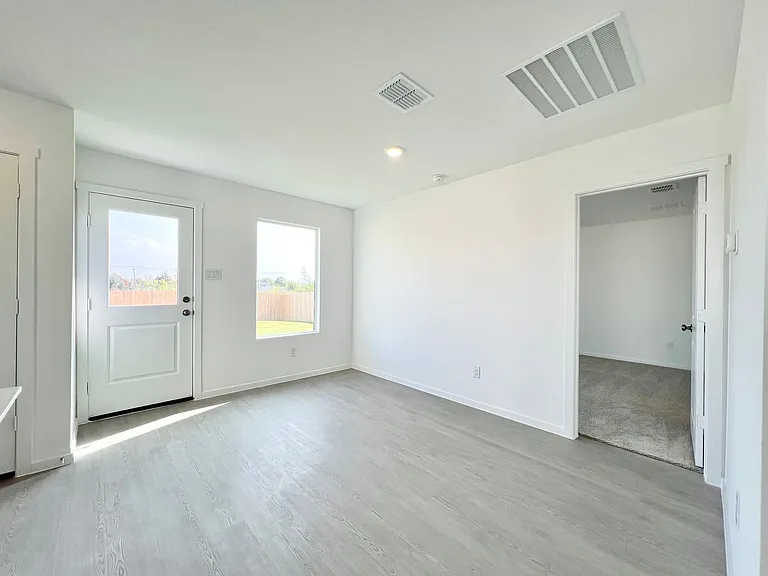 10029 Muntjac Dr — Photo 15