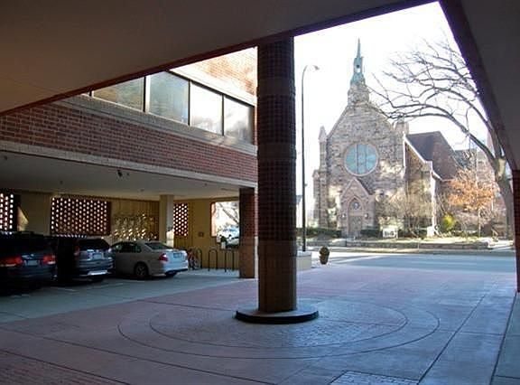2nd image of 505 E Huron St APT 406