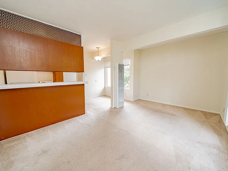 110 Frisbie Street — Photo 2