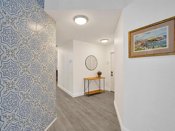 5th image of 9304 Arborwood Cir