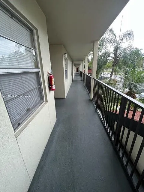 Hawthorne At Century Vill — Photo 3