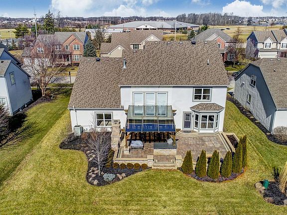 3rd image of 3807 Hickory Rock Dr