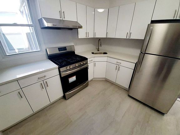 3rd image of 104-18 Metropolitan Ave #2F