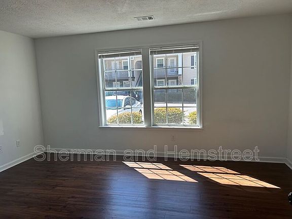5th image of 3600-201 London Ct #3600-201