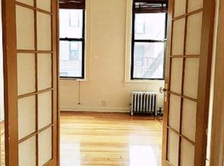 3115 34th St APT 3A, Astoria, NY 11106