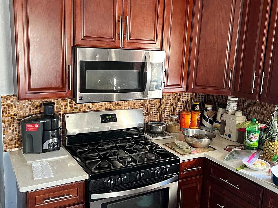 2nd image of 52 Ormonde Blvd