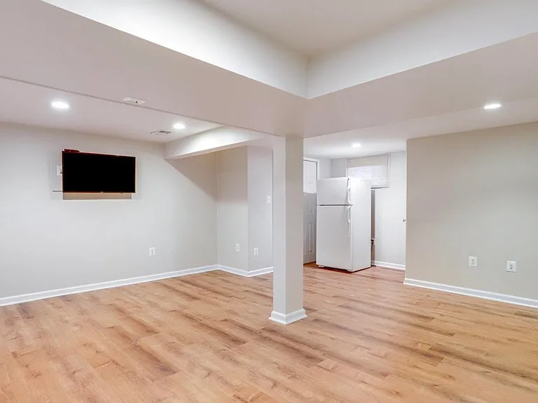 615 N George Mason Dr — Photo 14