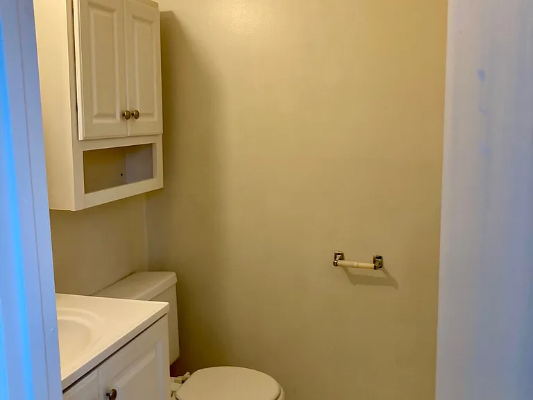 6255 Beechmont Ave #11 — Photo 23