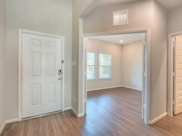 2208 Gadwall Ct, Conroe, TX 77384