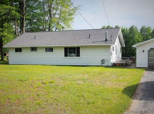 150 Hazelwood Dr, Prudenville, MI