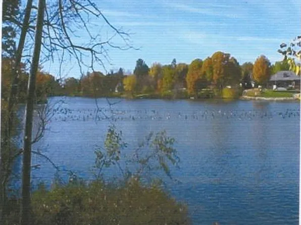 L9-10 West 5th, Westfield, WI 53964