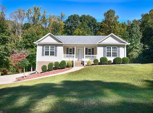 360 Baxter Rd, Winston Salem, NC 27107