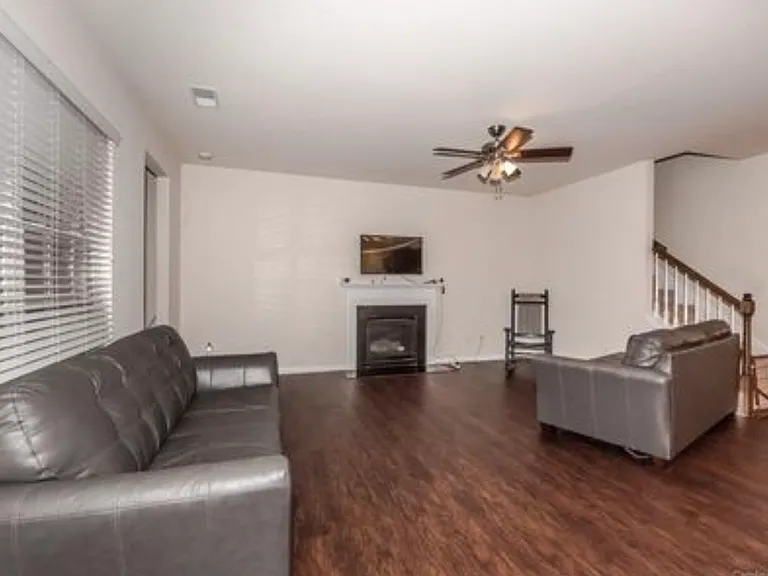 1525 Deer Meadows Dr — Photo 9