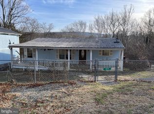 217 Campsite Trl, Harpers Ferry, WV 25425