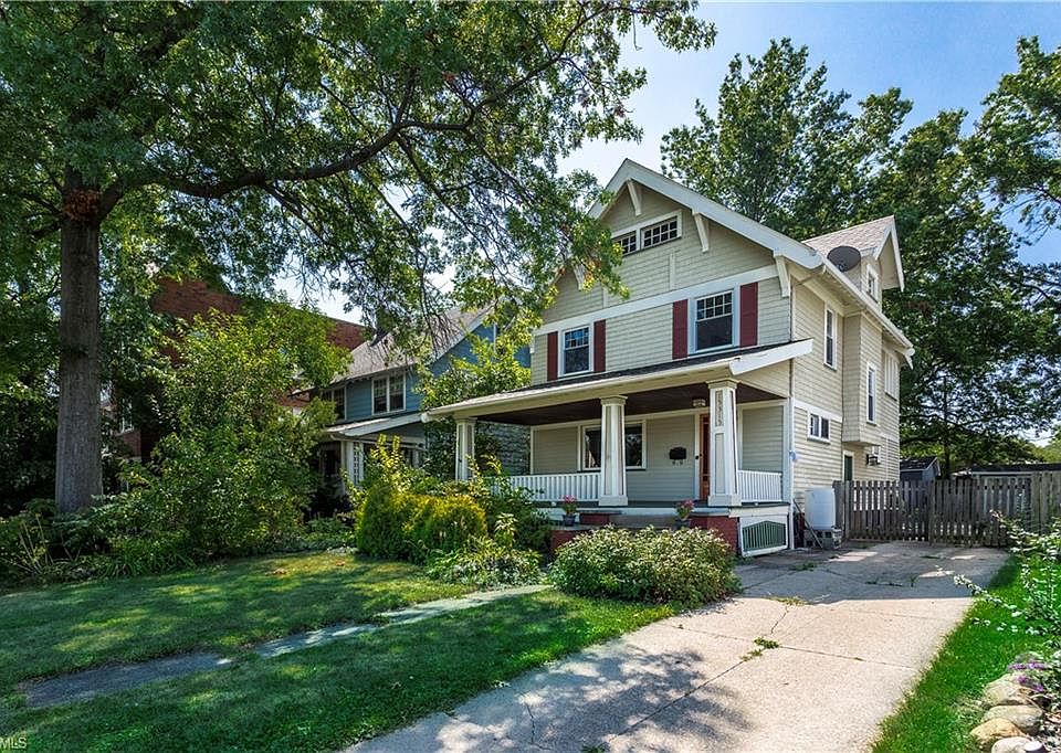 1st image of 15315 Clifton Blvd