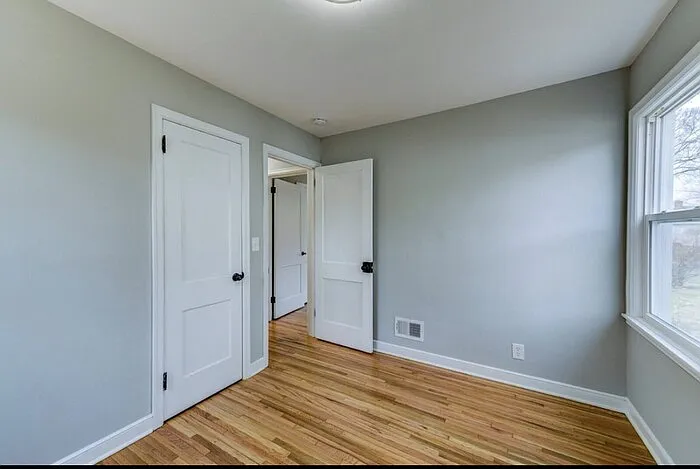 7209 Oliver Ave S — Photo 18