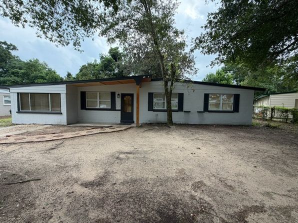 202 Ruby Ave