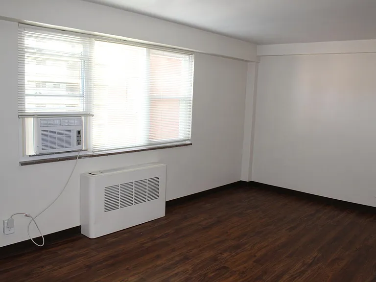 Kennilworth Apartments — Photo 5