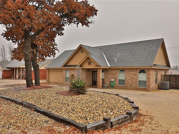 4th image of 301 Paisano Dr