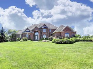 15534 Talon Ridge Cv, Huntertown, IN 46748