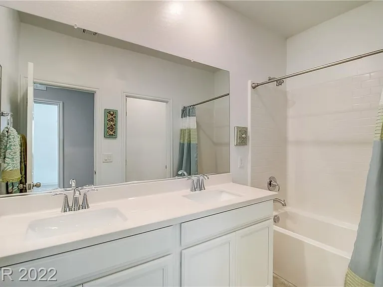 827 E Spring Estates Ave — Photo 54