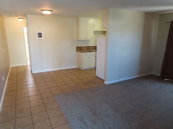4th image of 807 Florence St APT A