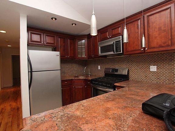2nd image of 319 Winthrop St #301