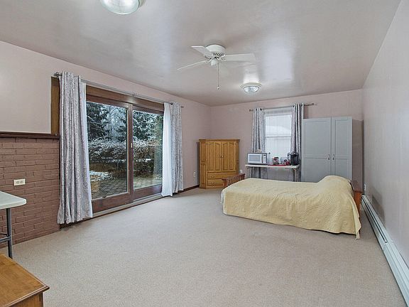 4th image of 1298 N Oceana Dr