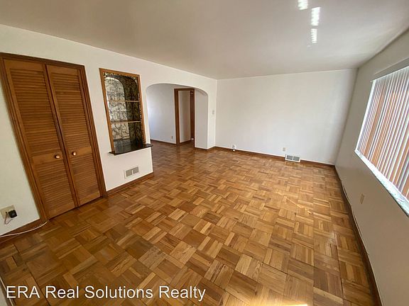 2nd image of 3442 E Broad St #8447051