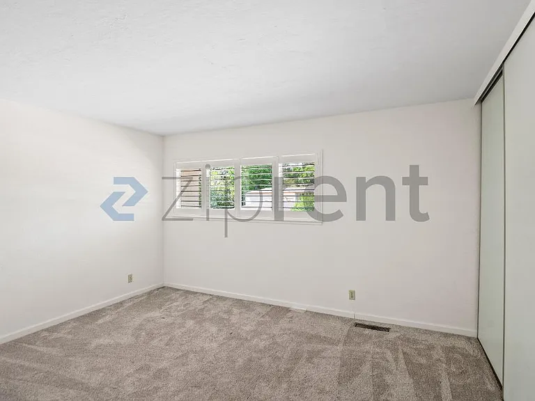 1904 Pomar Way — Photo 21