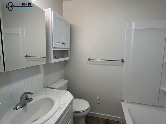 2nd image of 219 College Ave #219