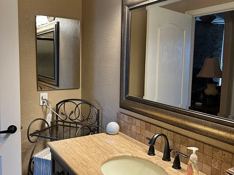 2929 W Yorkshire Dr #1131 — Photo 11