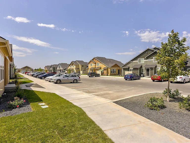 Cedar Park & Canyon Falls Townhomes — Photo 14