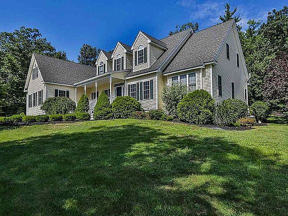 2nd image of 48 Dogwood Cir