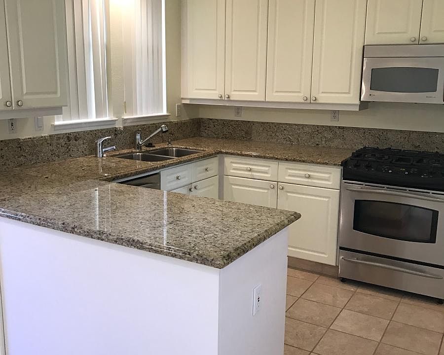 Large Kitchen