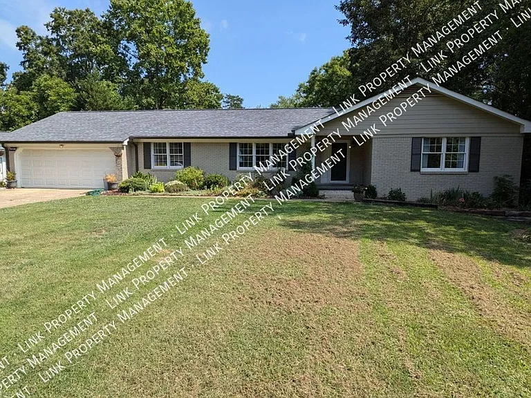 9328 Berkshire Cir — Photo 53