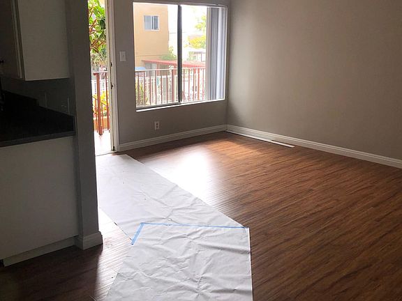 3rd image of 434 S 6th St APT C