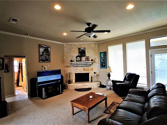 2nd image of 903 Ambling Way Ct