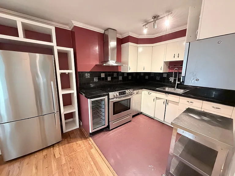 2041 NE Clackamas St #3 — Photo 4